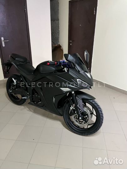 Электромотоцикл Yamaha R3 5000Вт 100Ам/ч