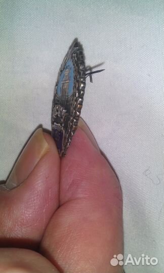 2 нечастых интересных значка минувшей эпохи