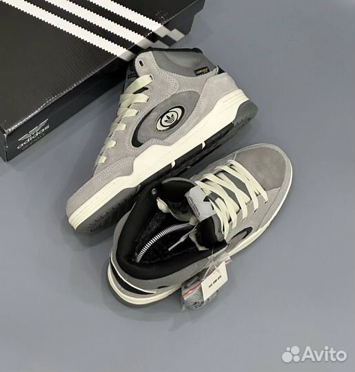 Кроссовки зимние Adidas с мехом