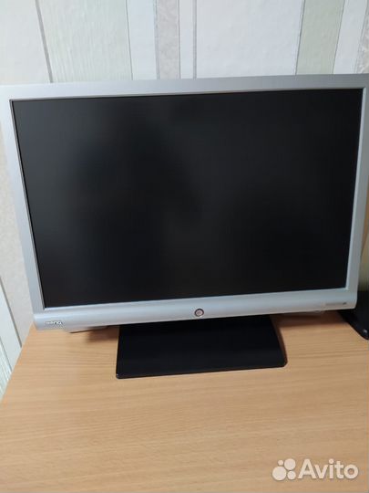 Монитор с колонками