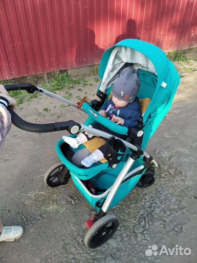 Прогулочная коляска