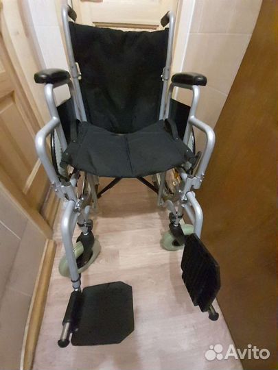 Коляска инвалидная
