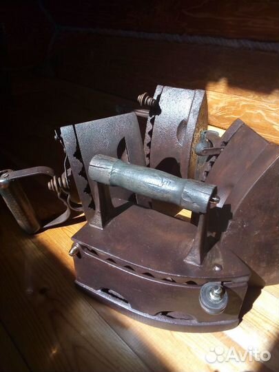 Утюги на углях