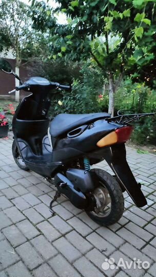 Скутер Suzuki lets 1