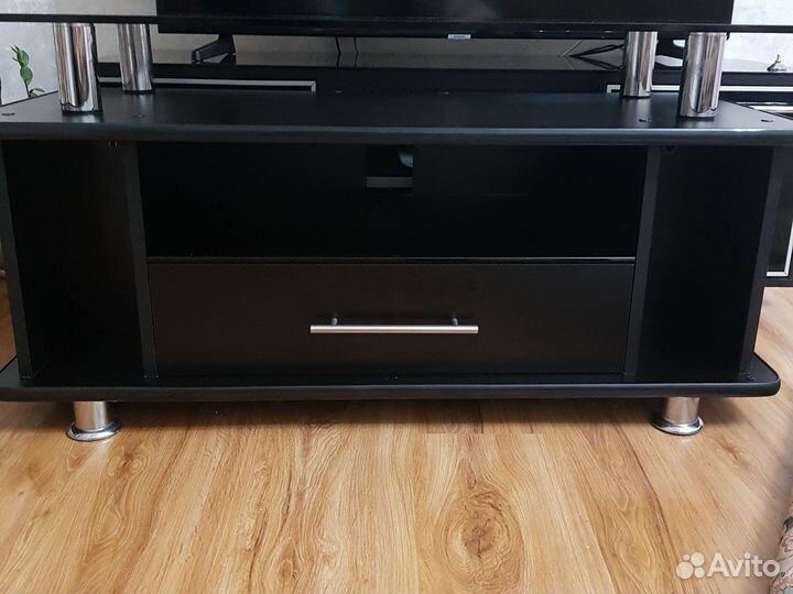 Подставка под телевизор б/у