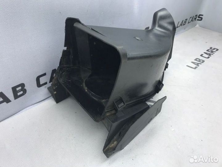 Воздуховод тормозов передний правый Bmw X5 E53 M54