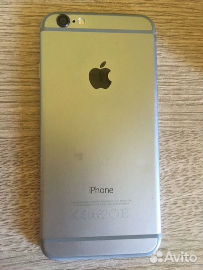 Телефон iPhone 6