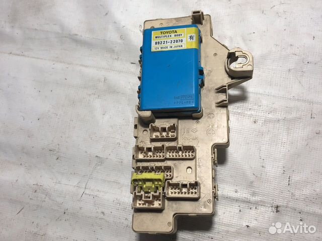 Блок предохранителей салона Тойота Чайзер