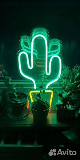 Неоновая вывеска. Дизайн бесплатно