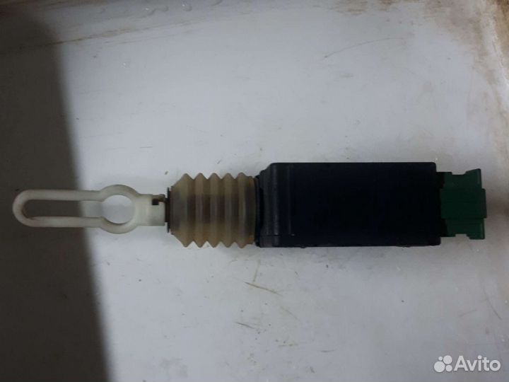 Привод замка багажника ауди а6с5 audi a6c5