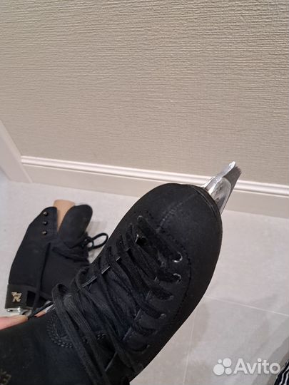 Фигурные коньки risport excellence