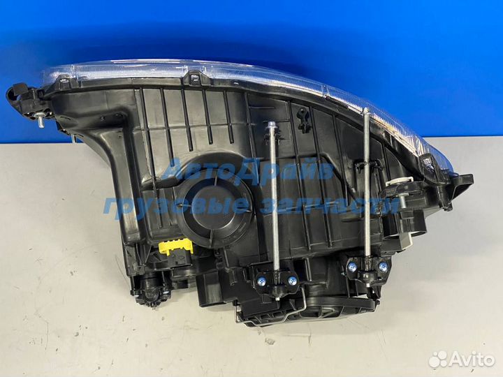 Фара Мерседес Арокс правая