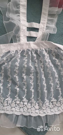 Белый школьный фартук