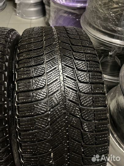 Michelin X-Ice XI3 225/50 R17 98R