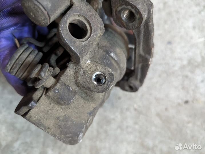 Суппорт ford focus 2