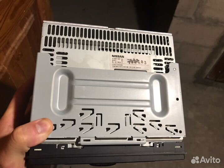 Магнитофон на Nissan