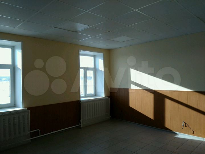 Помещение свободного назначения, 180 м²