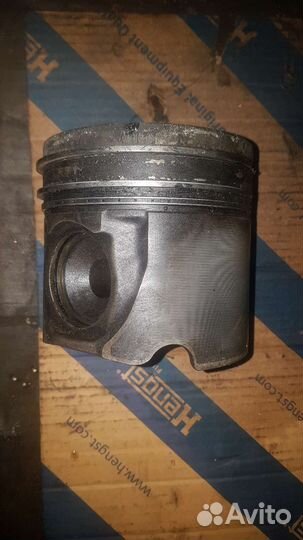 Поршень актрос