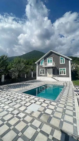 Дом 140 м² на участке 5 сот.