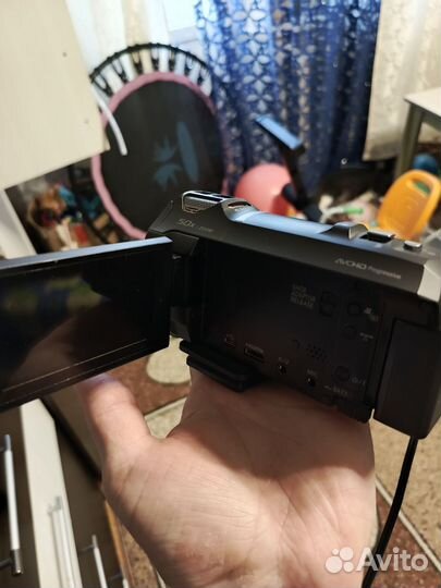 Видеокамера Panasonic hc -v730