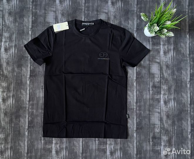 Футболка Армани