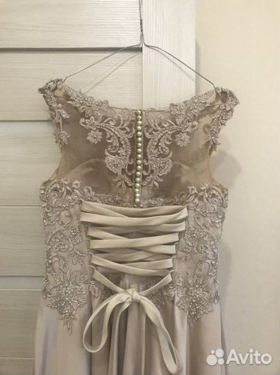 Вечернее (свадебное)платье