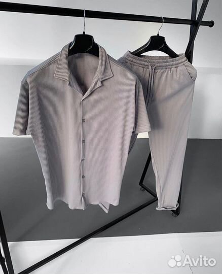 Костюм мужской рубашка и штаны