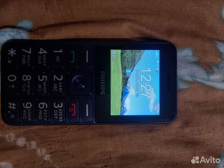 Продам телефон