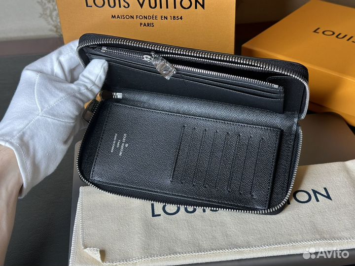 Кошелёк Louis Vuitton