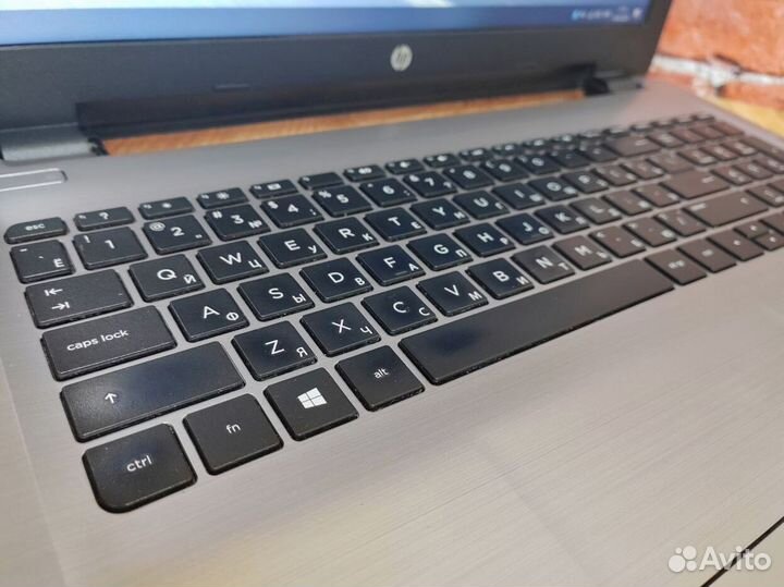 Ноутбук HP с 2 видеокартами и процессором i5 Обмен