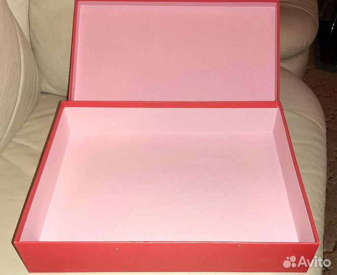 Коробка подарочная новогодняя