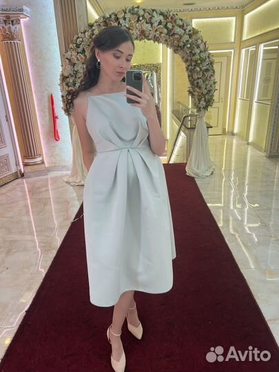 Платье вечернее