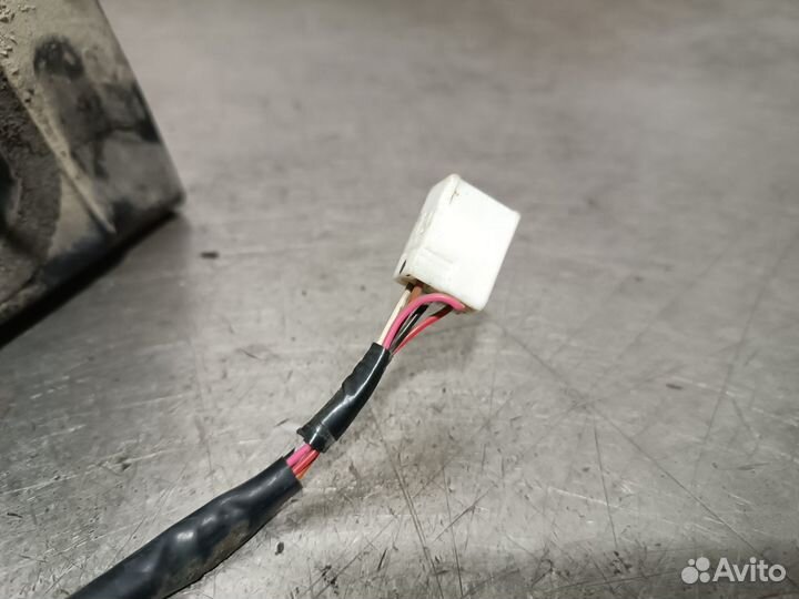 Зеркало toyota platz vitz NCP10 NCP12 NCP13 NCP15 NCP16 SCP10 SCP11 SCP13 5 контактов левое 1 модель