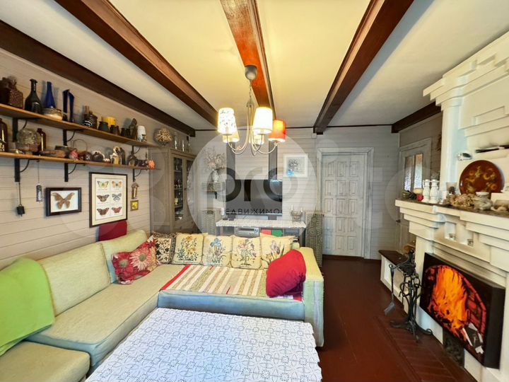 Дом 183,3 м² на участке 19 сот.