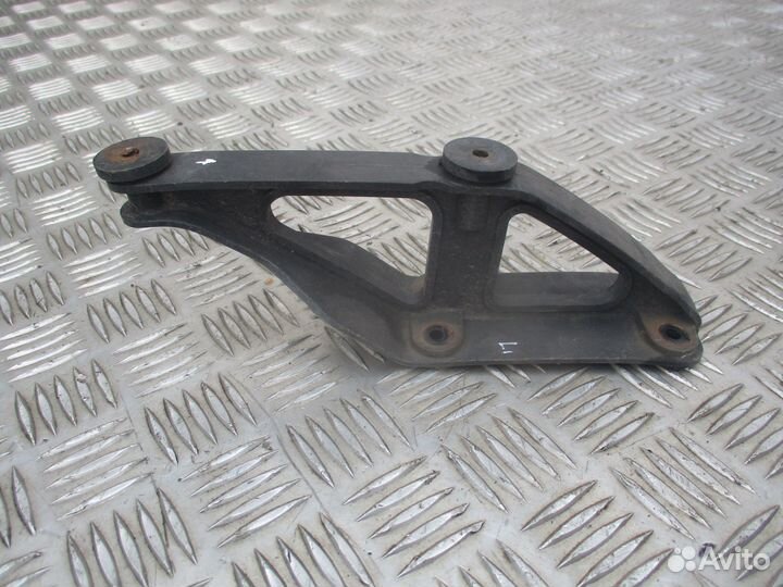 Кронштейн солнцезащитного козырька Mercedes-Benz A