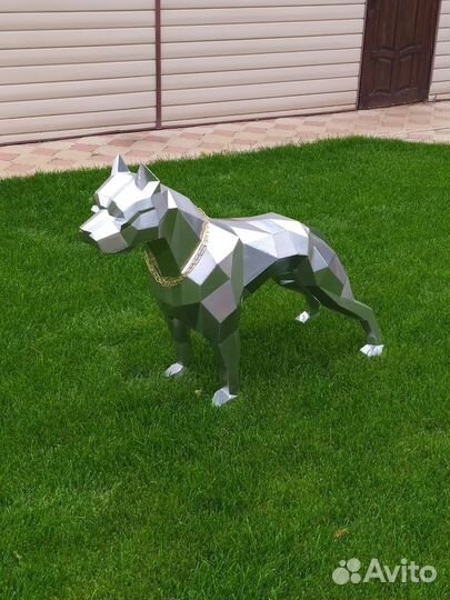 Полигональные фигуры из металла