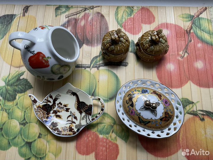 Посуда для соуса, меда, соли, чая