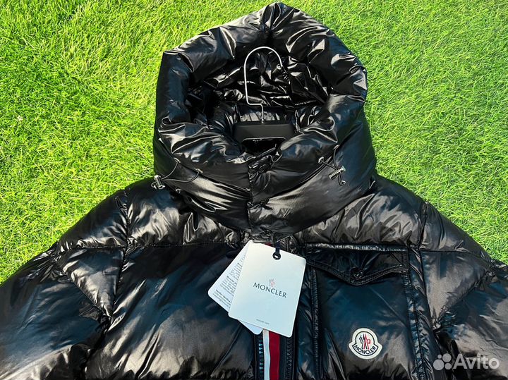 Пуховик Moncler Montbiliard