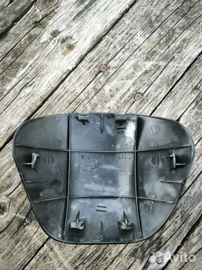 Крышка заднего амортизатора Vitz Yaris 1999-2005