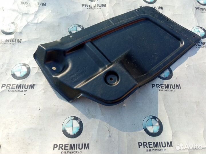 Подкрылок локер задний левый Mitsubishi Pajero