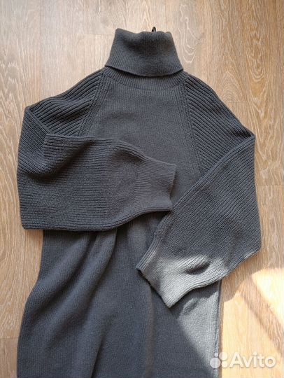 Платье теплое вязаное 44