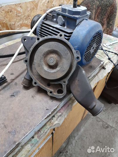 Водянной насос помпа