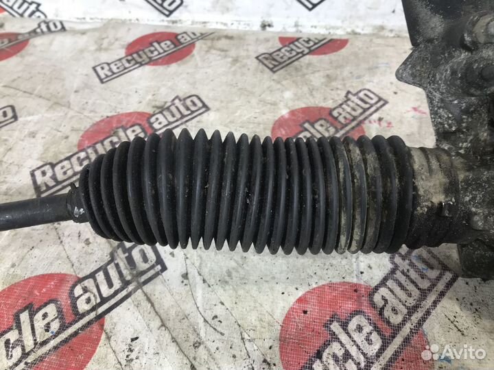 Рулевая рейка jeep cherokee KJ EKG 2004