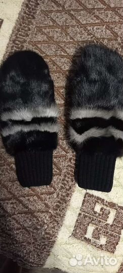 Варежки норковые женские