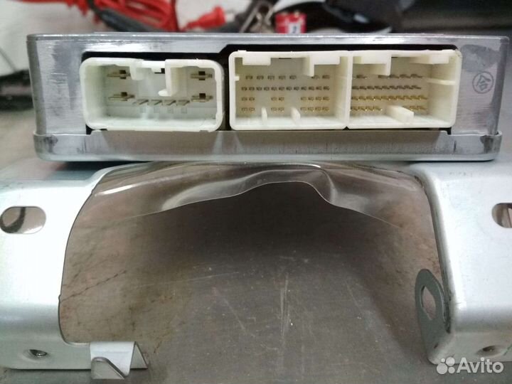 Блок управления коробкой передач Corolla Verso