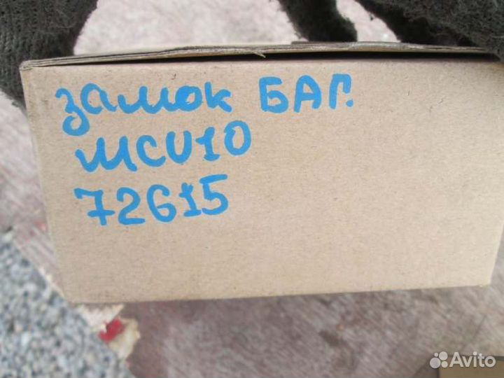 Замок багажника Toyota Harrier MCU15