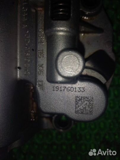 Маслонасос Audi Q5 8R cdnc 2011