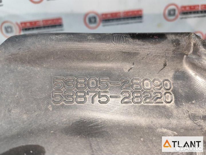 Подкрылок передний правый toyota noah