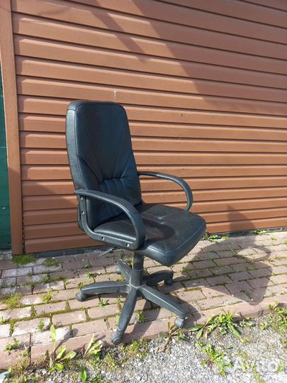 Компьютерное кресло