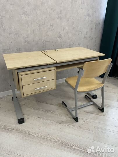 Растущий стол парта